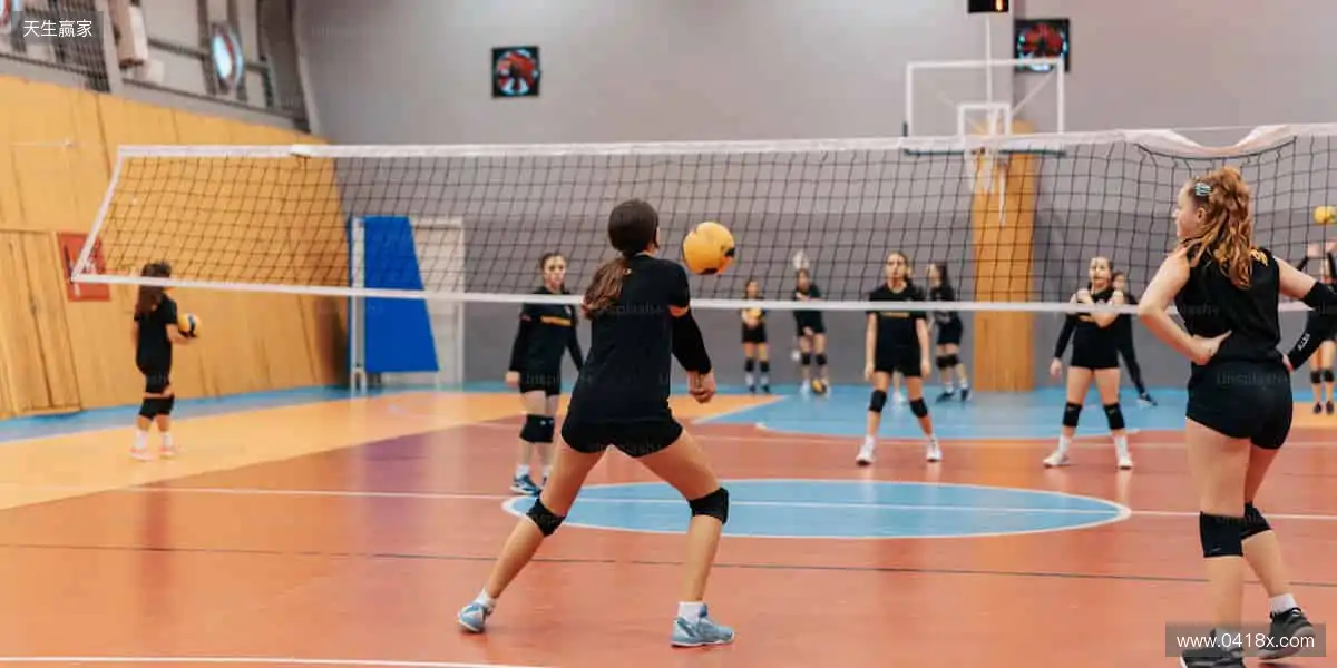 📺高清直播,每一个进球都让你身临其境!🏀